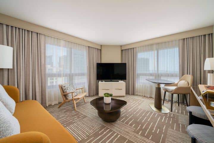 Room 42 of 96