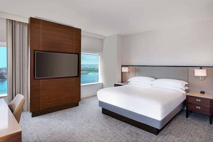 Room 11 of 175