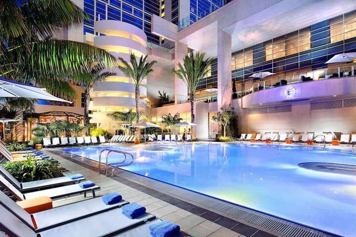 Pool 82 of 175