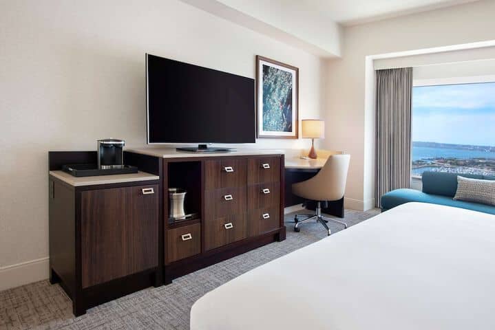 Room 36 of 175