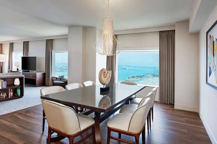 Room 55 of 175