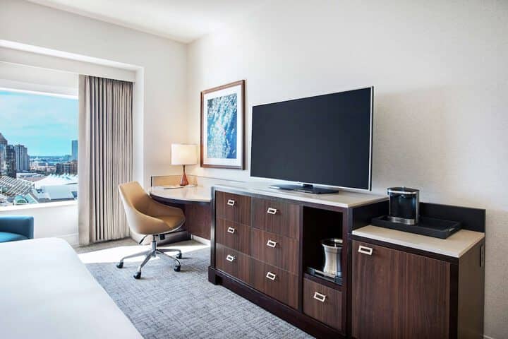 Room 13 of 175