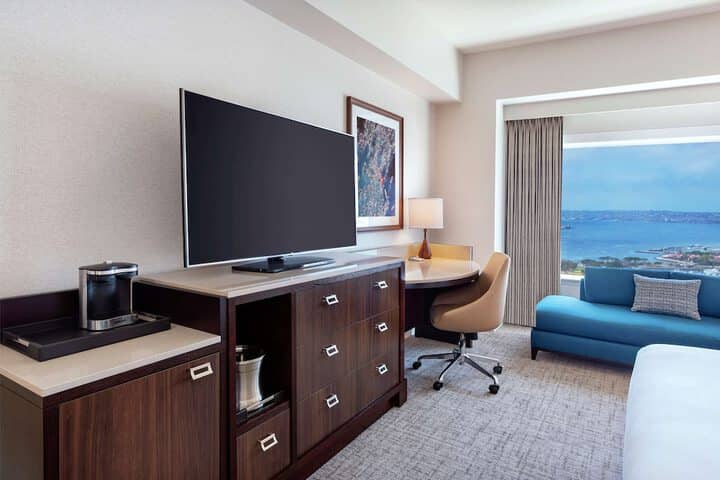 Room 34 of 175