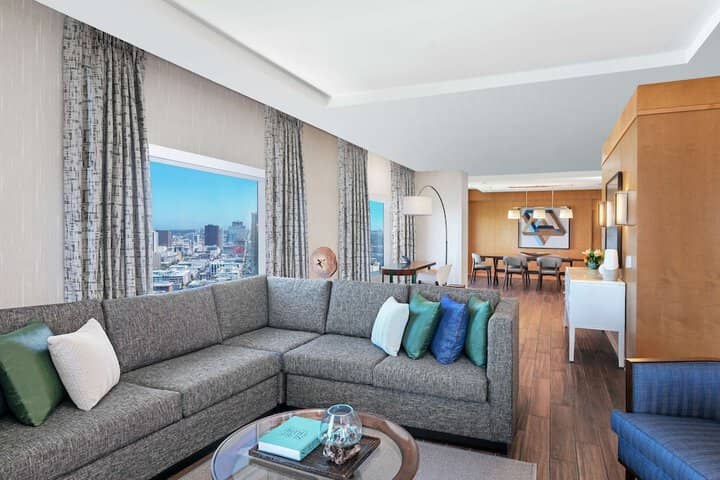 Room 51 of 175